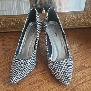 Comfort Plus by Predictions Houndstooth Heels
